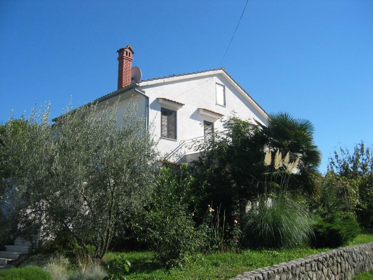 Apartments Cerovic Malinska Exterior photo