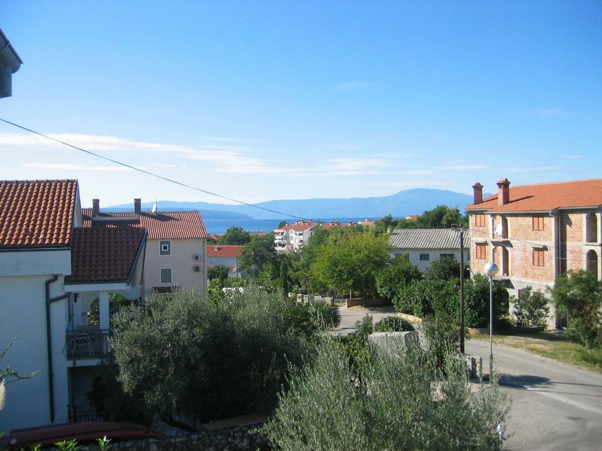 Apartments Cerovic Malinska Exterior photo